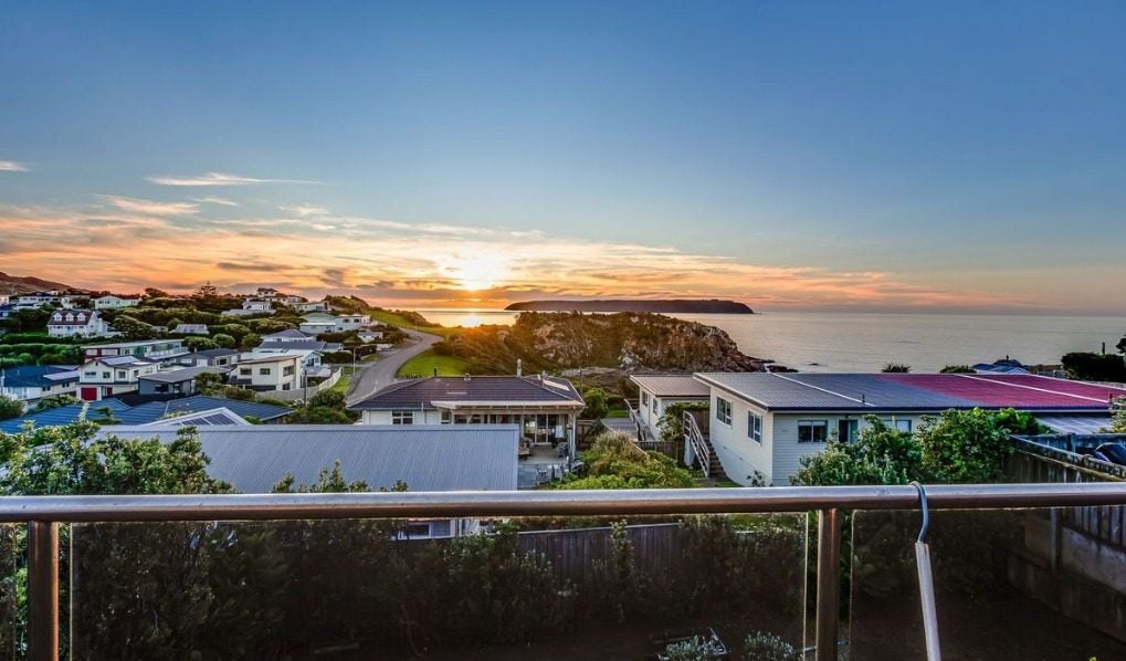 25 Richard Street, Titahi Bay, Porirua - Carousel 2