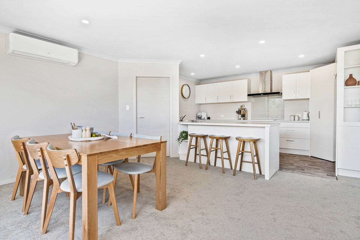 4 Linley Terrace, Judea, Tauranga - Carousel 2