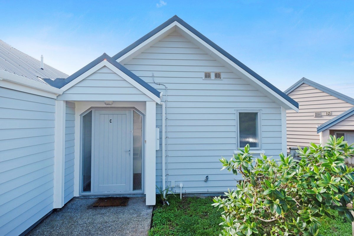 22C John Sims Drive, Broadmeadows, Wellington - Carousel 1