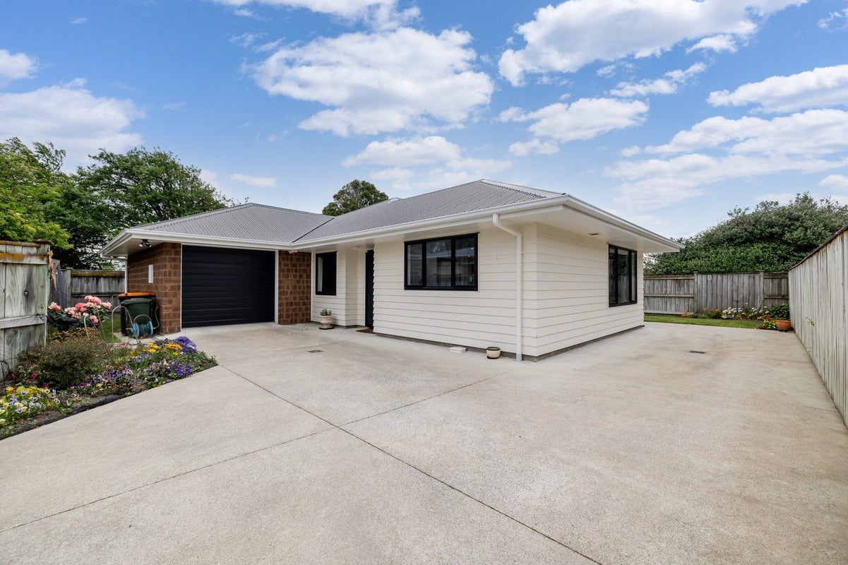 87A College Street, Awapuni, Palmerston North - Carousel 1