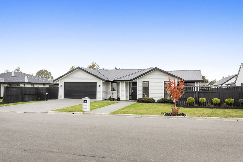 11 Saint James Place, Rangiora, Rangiora - Carousel 1