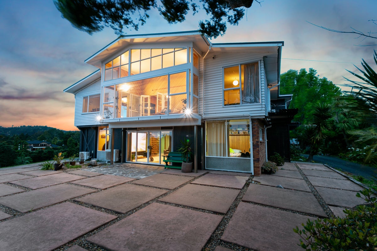 150 Parker Road, Oratia, Auckland - Carousel 1