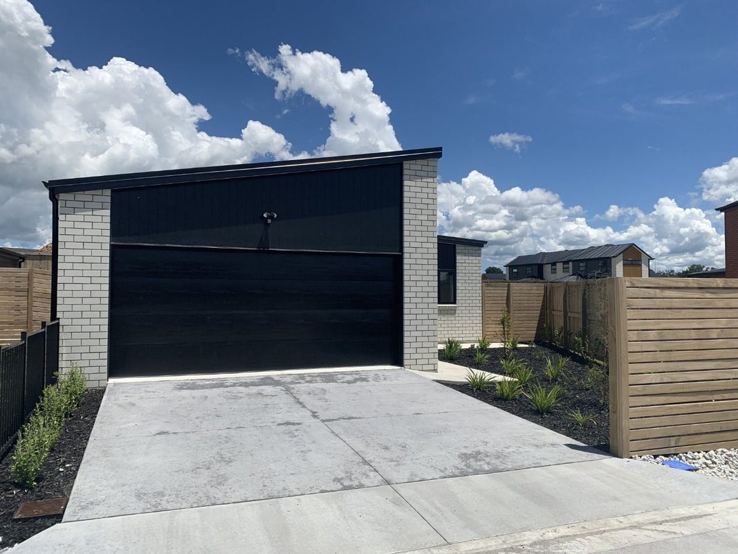 2 Haumako Lane, Horotiu, Hamilton - Carousel 1