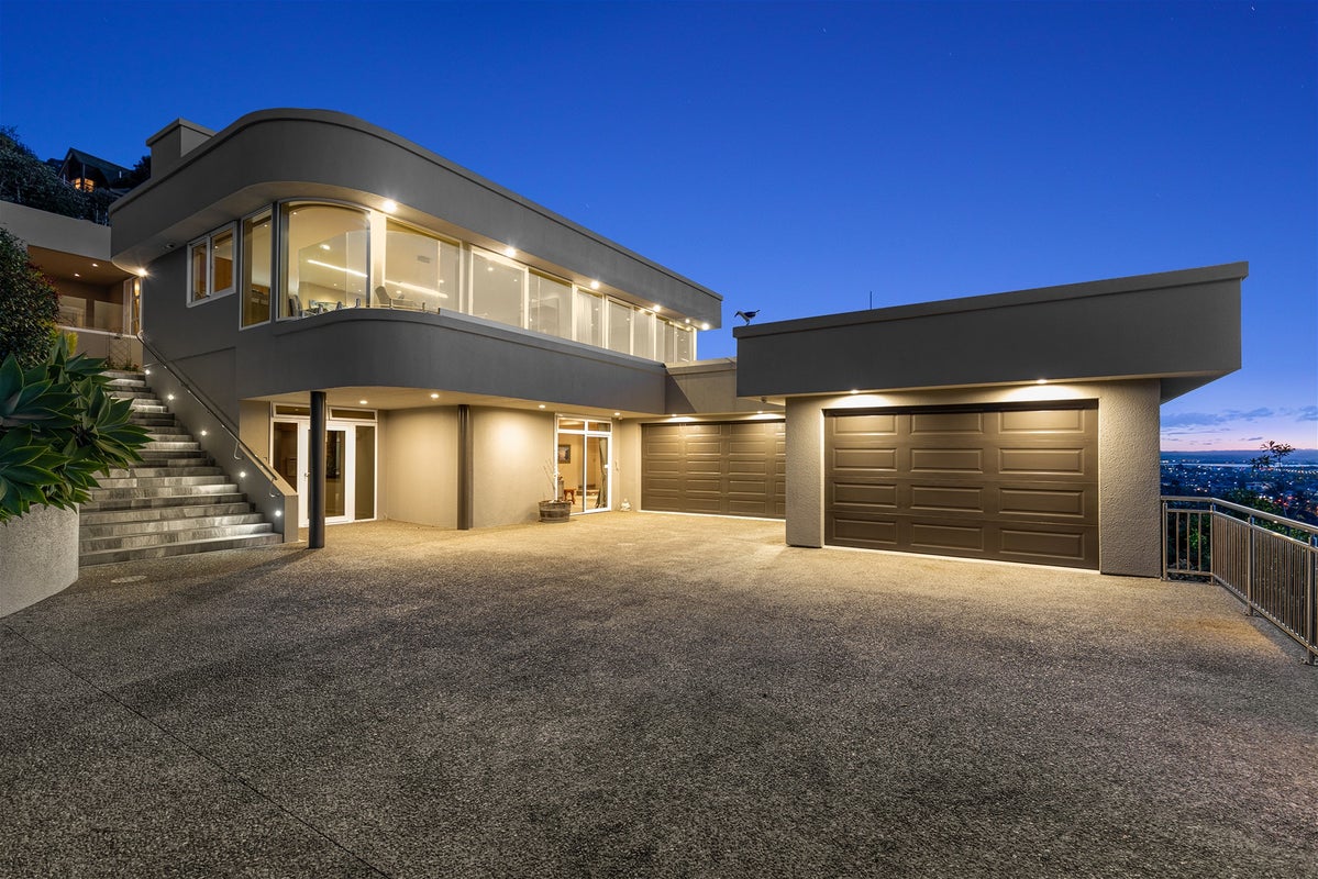 44 The Cliffs, Britannia Heights, Nelson - Carousel 2