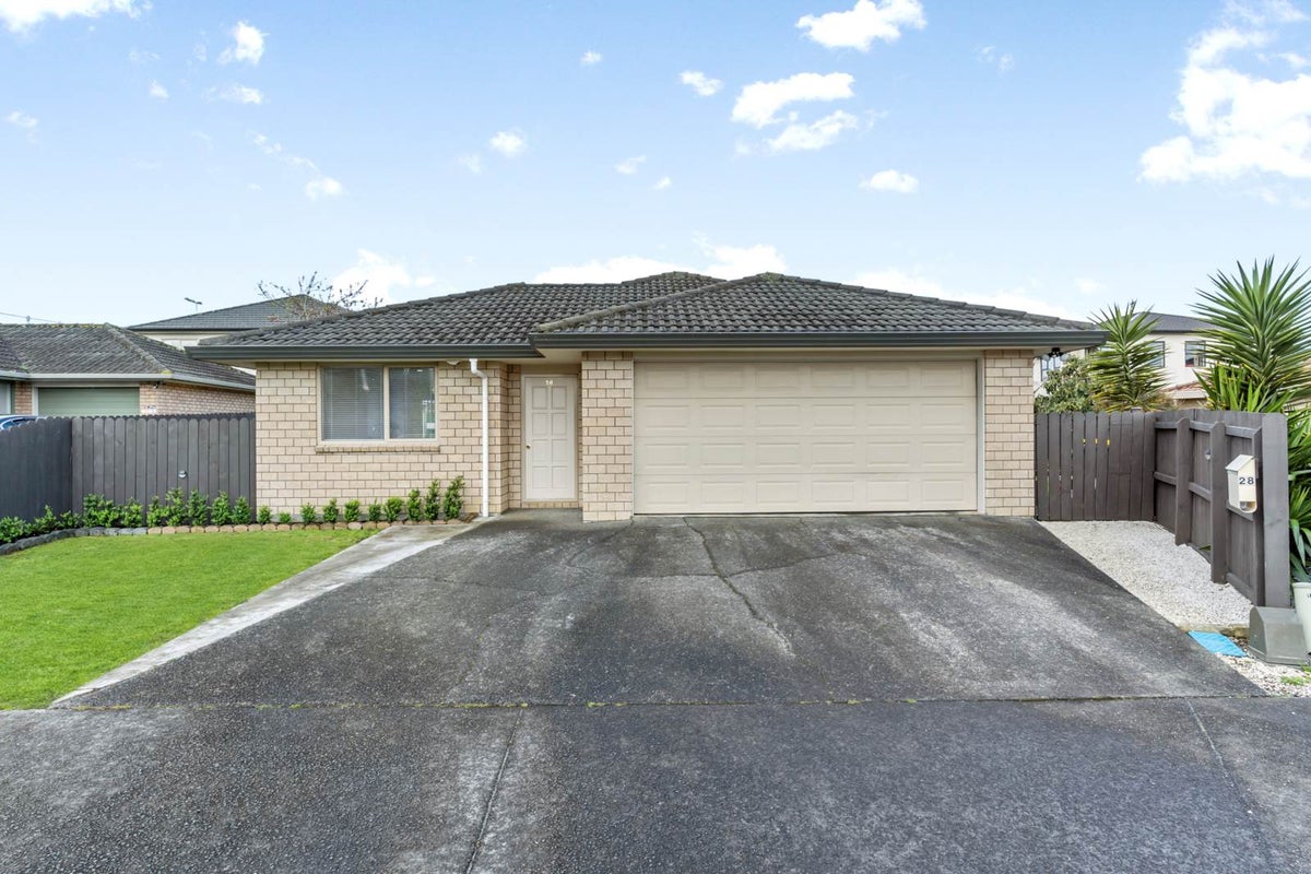 28 Scotts Field Drive, Takanini, Auckland - Carousel 1