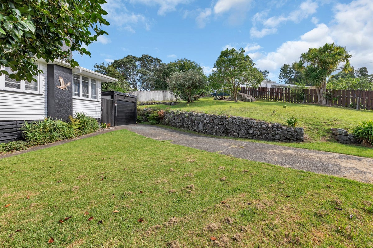 1 Jane Nelson Place, Otangarei, Whangarei - Carousel 1