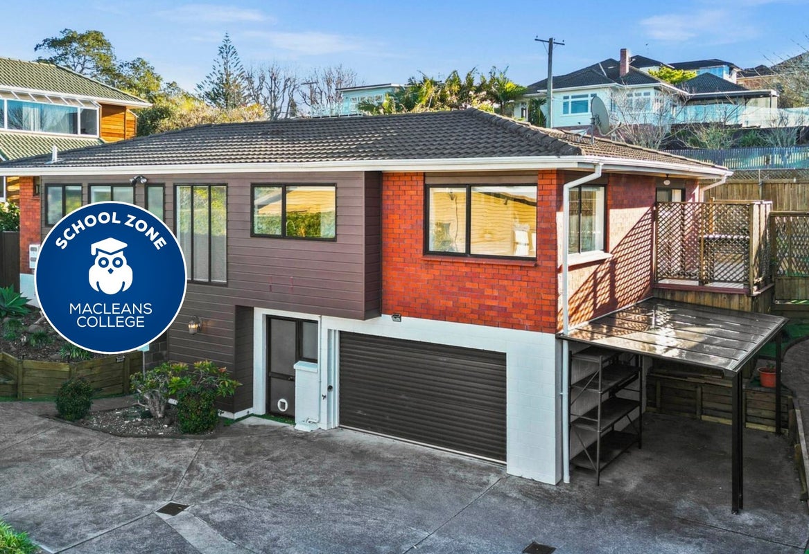 2/20 Beach Road, Mellons Bay, Auckland - Carousel 1