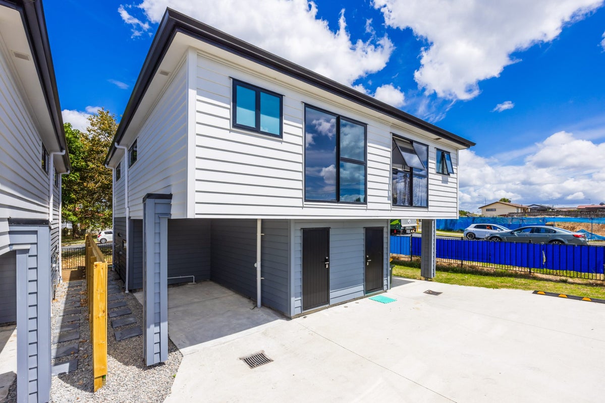 2/2 Donnell Avenue, Favona, Manukau City, Auckland - Carousel 1