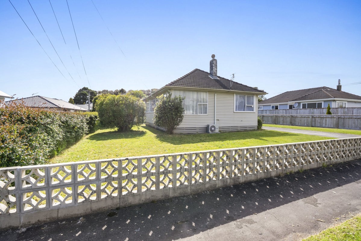 55 Lismore Street, Merrilands, New Plymouth - Carousel 1