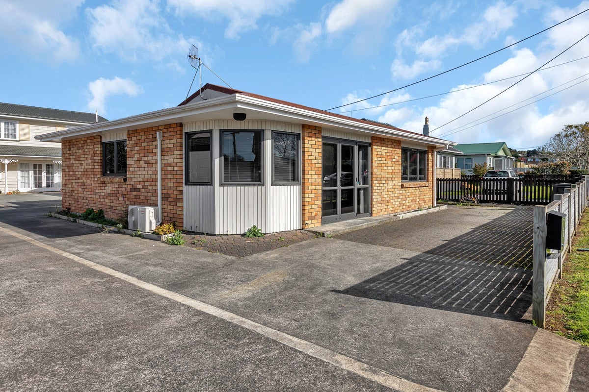 1/8 Lilian Street, Kamo, Whangarei - Carousel 1