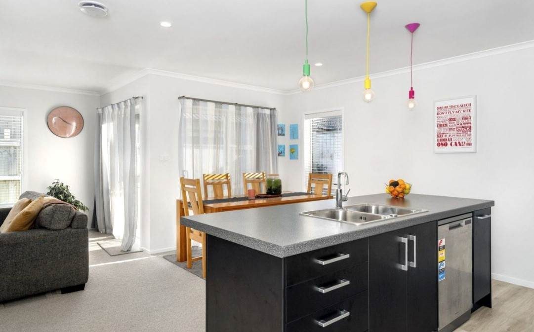 43A Puhirake Crescent, Pyes Pa, Tauranga - Carousel 2