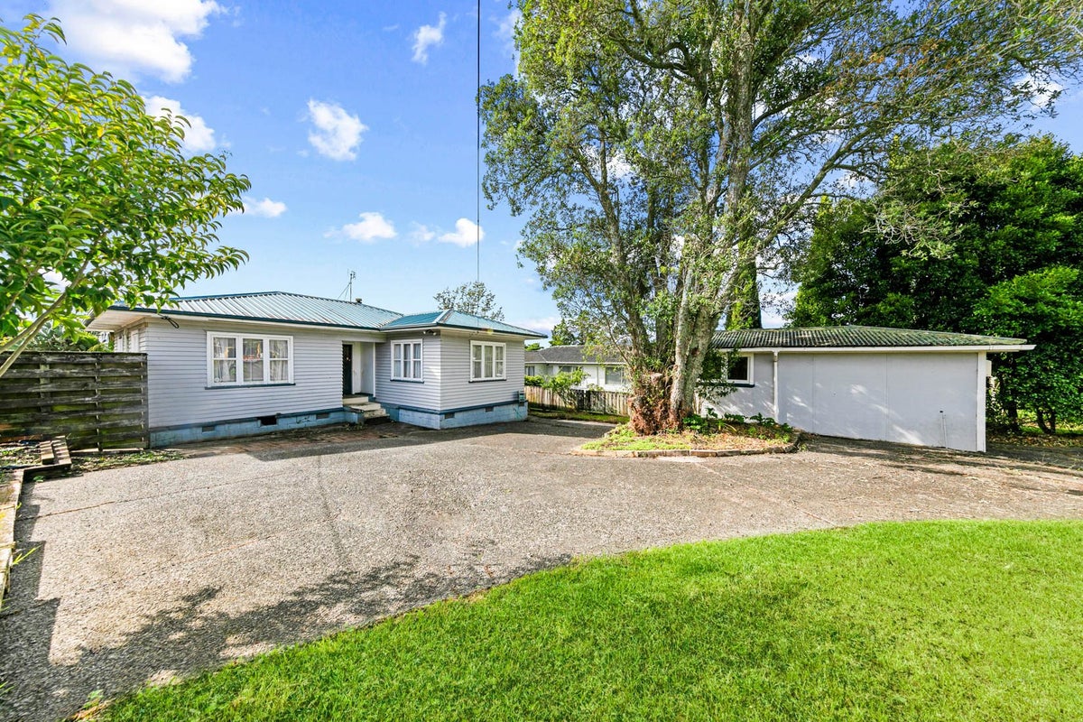 179 Don Buck Road, Massey, Auckland - Carousel 1