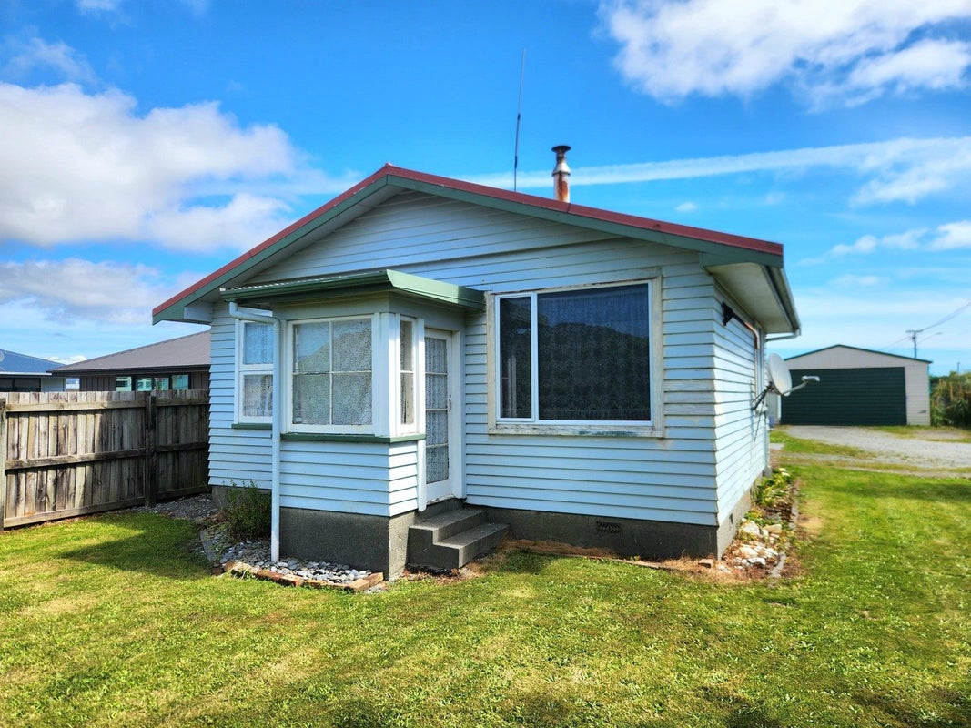 16A Collins Street, Blaketown, Greymouth - Carousel 1