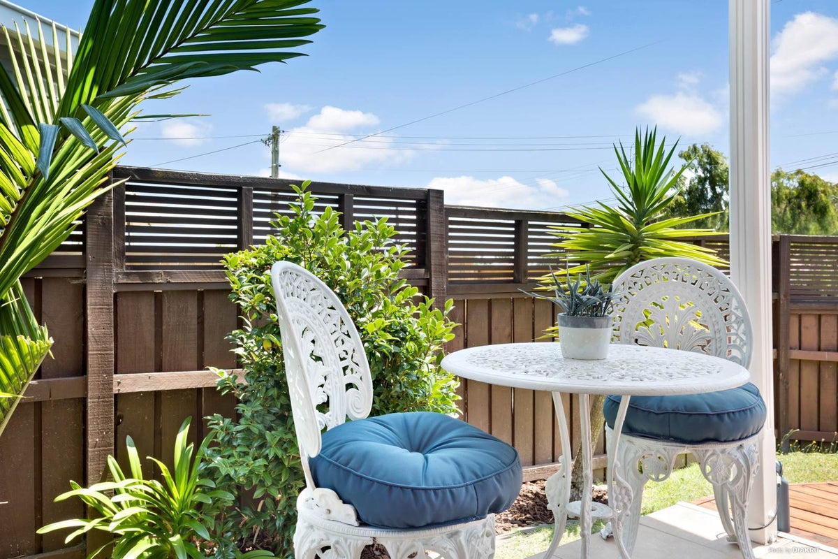3/10 Corrella Road, Belmont, Auckland - Carousel 2