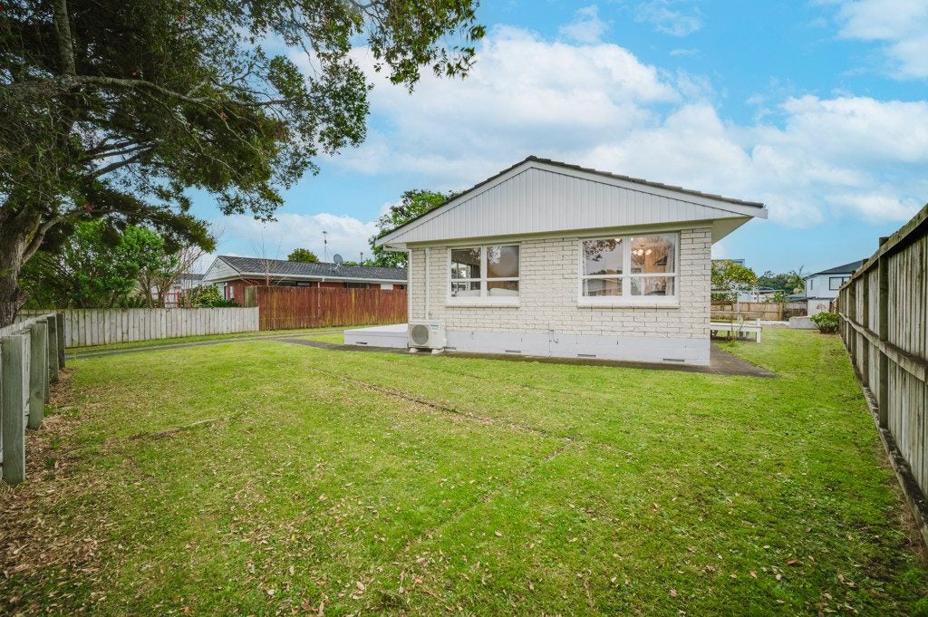 15 Taonui Street, Rosehill, Papakura - Carousel 2