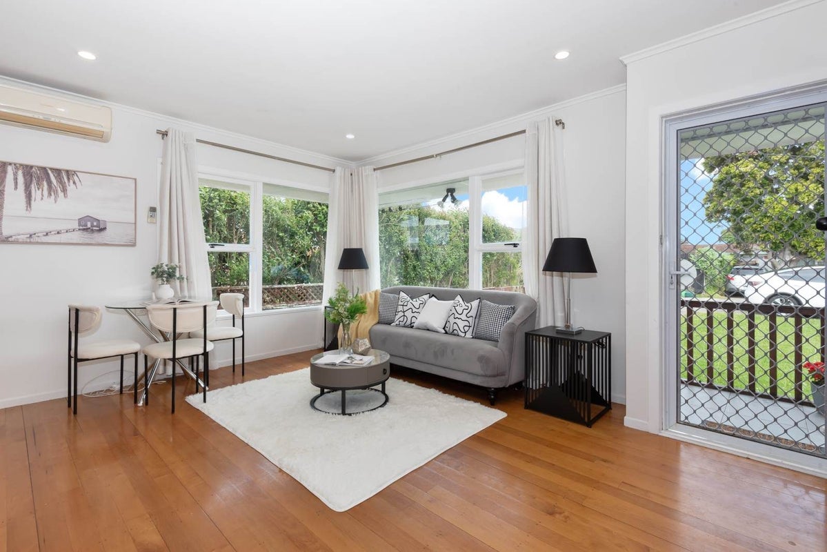 1/35 Shakespeare Road, Milford, Auckland - Carousel 1