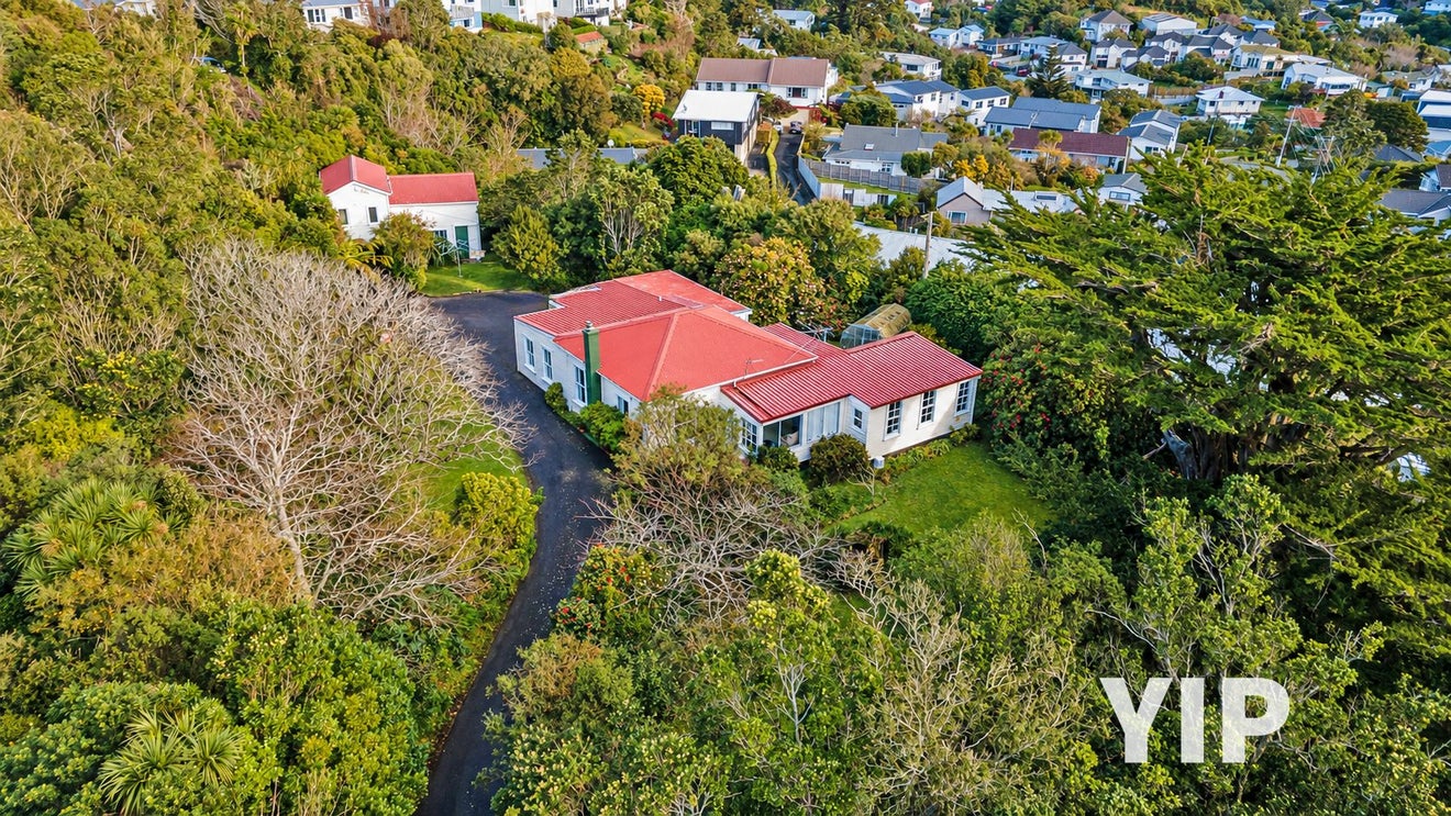 46 Glanmire Road, Newlands, Wellington - Carousel 1