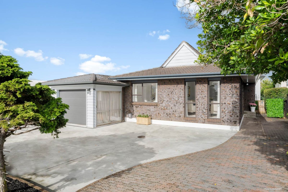 49 Sandspit Road, Cockle Bay, Auckland - Carousel 2