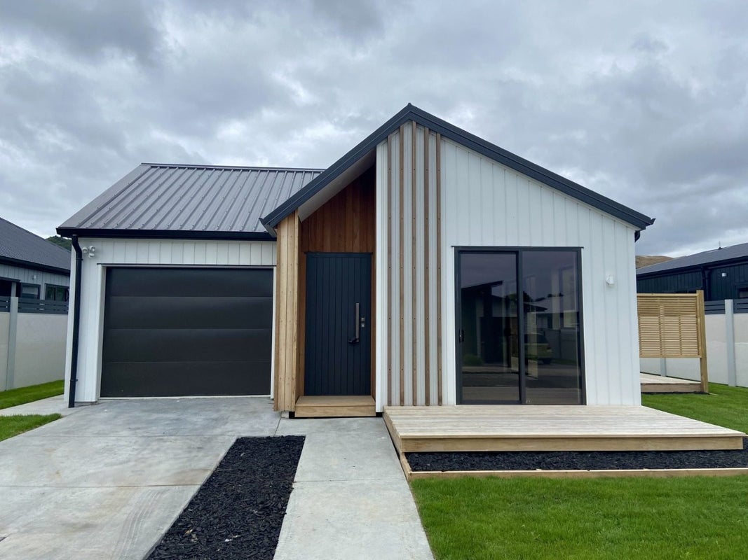 6 Fabia Factory Lane, Te Kuiti, Te Kuiti - Carousel 1