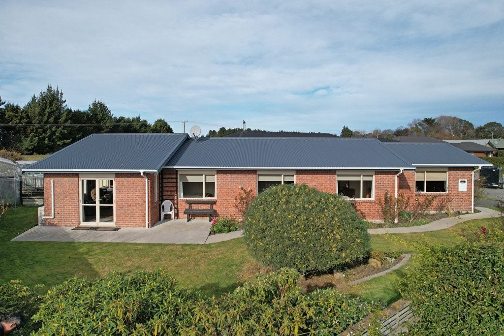 11 Doon Street, Oamaru North, Oamaru - Carousel 1
