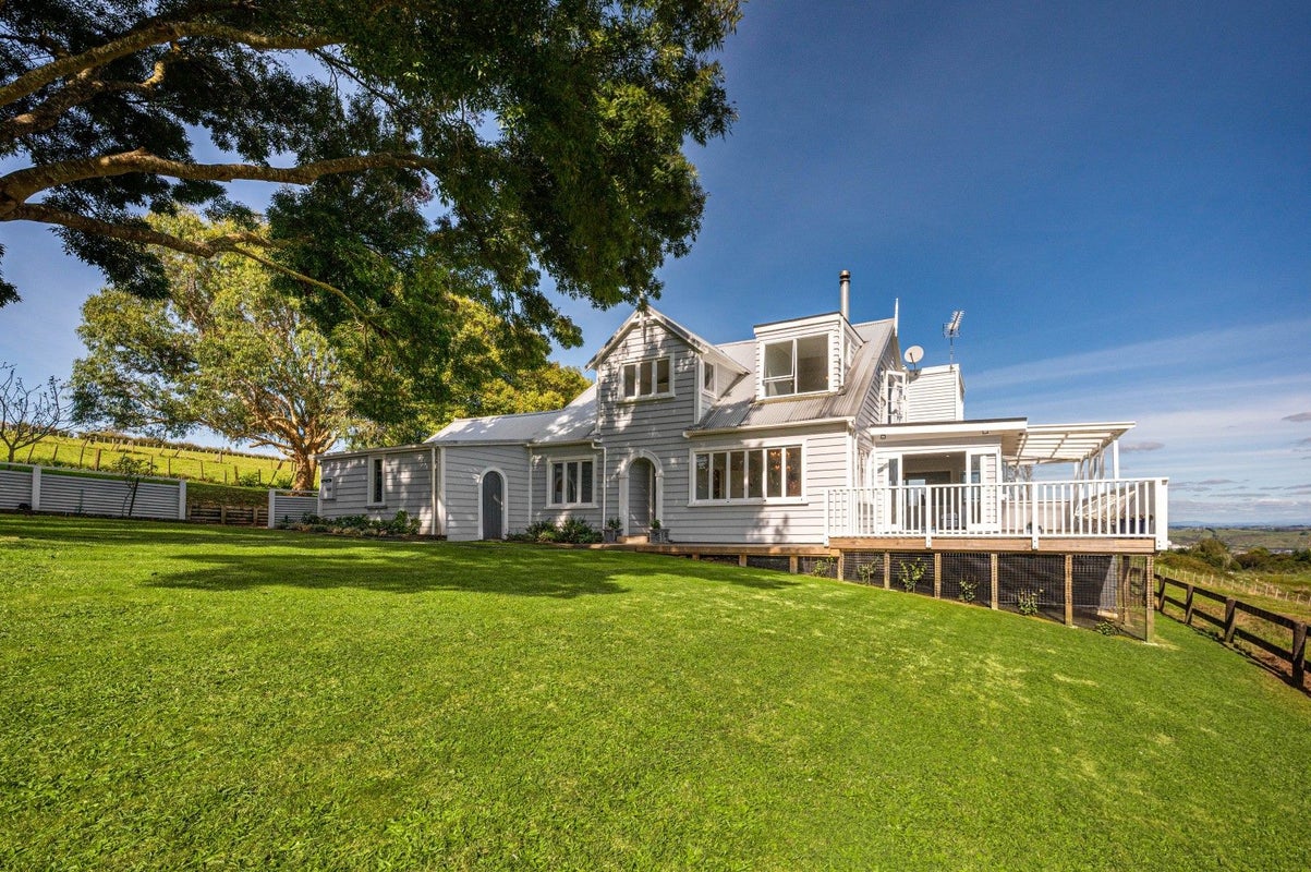 390 Razorback Road, Pokeno - Carousel 2