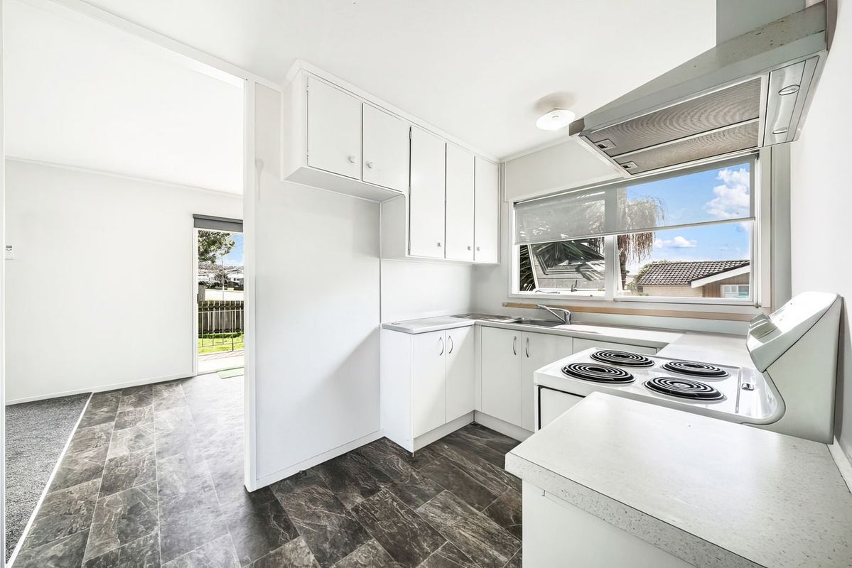 93 Hyperion Drive, Randwick Park, Auckland - Carousel 1