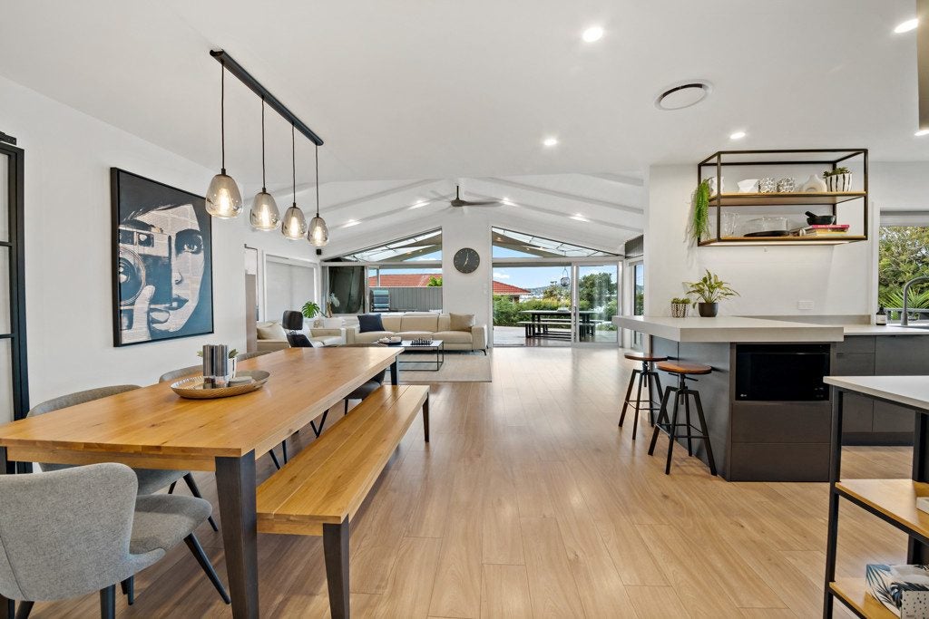 46 Church Road, Mangere Bridge, Auckland - Carousel 2