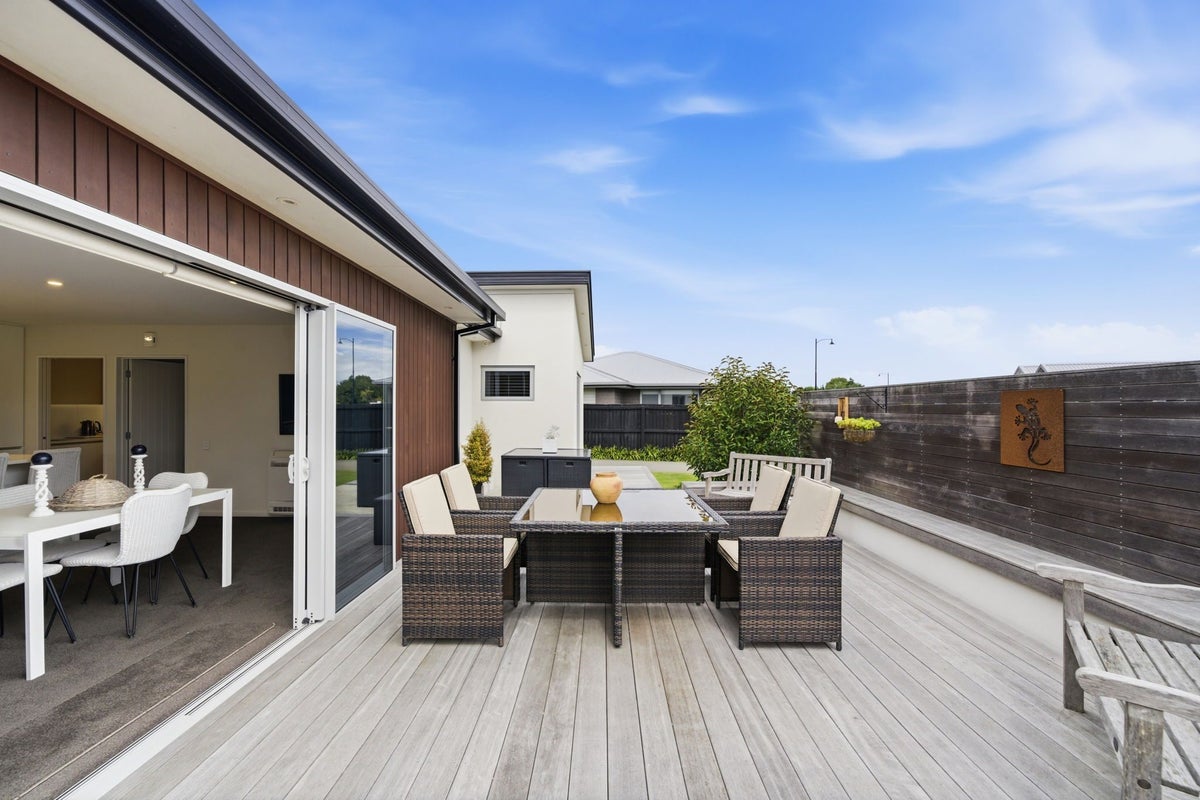 36 Rannoch Drive, Broomfield, Christchurch - Carousel 2