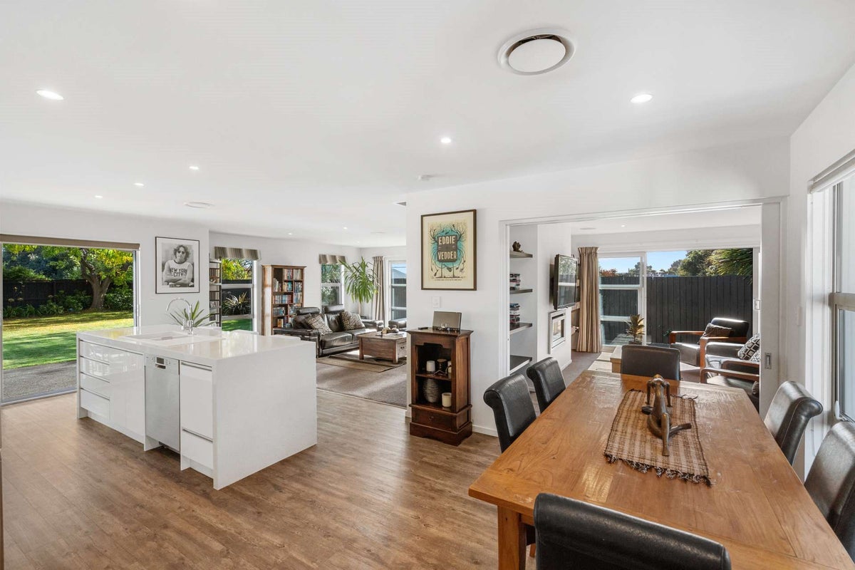 23 Clarevale Street, Burwood, Christchurch - Carousel 1