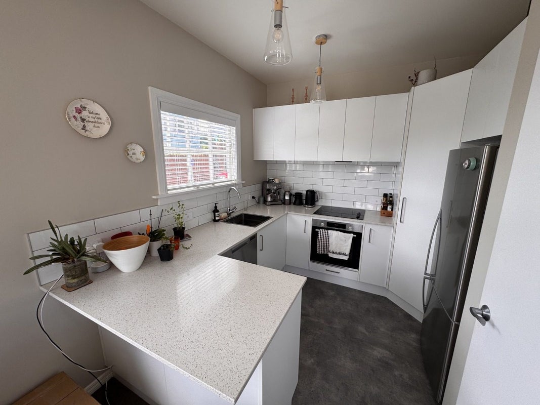 2A Dawson Street, Berhampore, Wellington - Carousel 2