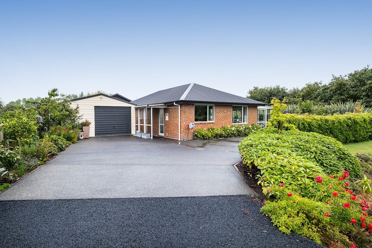 19 Henderson Street, Mosgiel, Mosgiel - Carousel 1