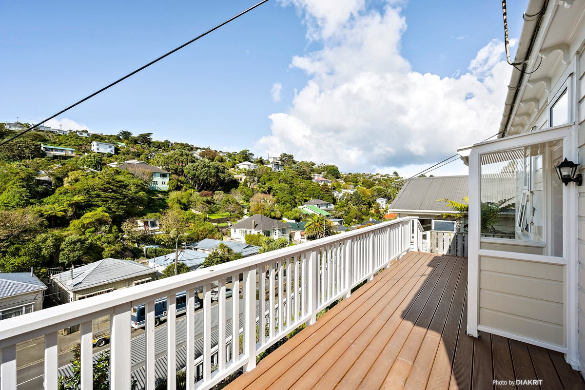262 Ohiro Road, Brooklyn, Wellington - Carousel 2