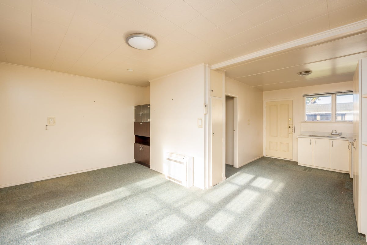 2/16 Wyon Street, Linwood, Christchurch - Carousel 2