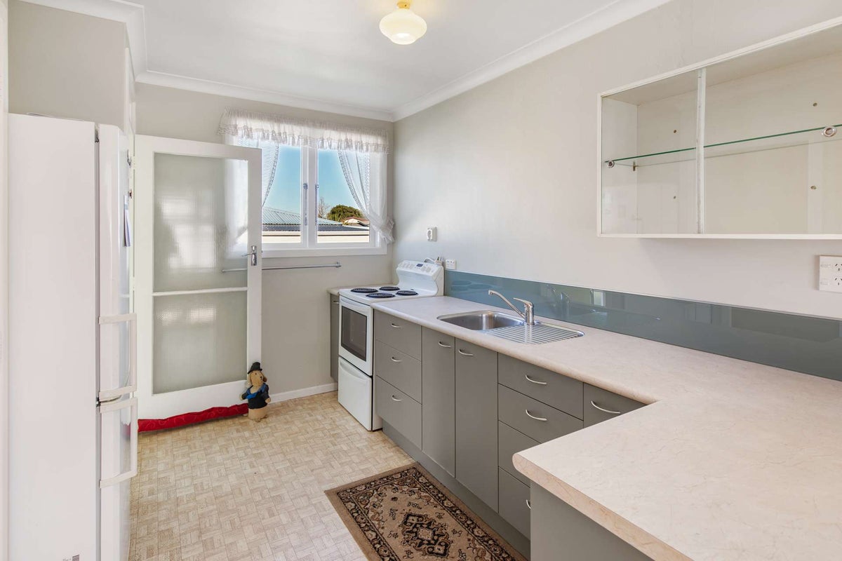 49 Devon Road, Springvale, Whanganui - Carousel 2