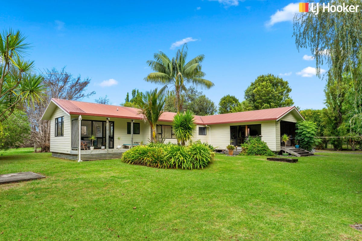 1110 Leigh Road, Warkworth - Carousel 1