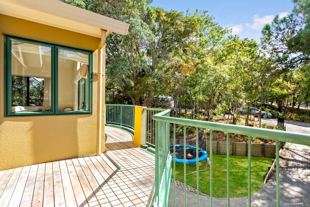 61A Cliff Road, Torbay, Auckland - Carousel 1