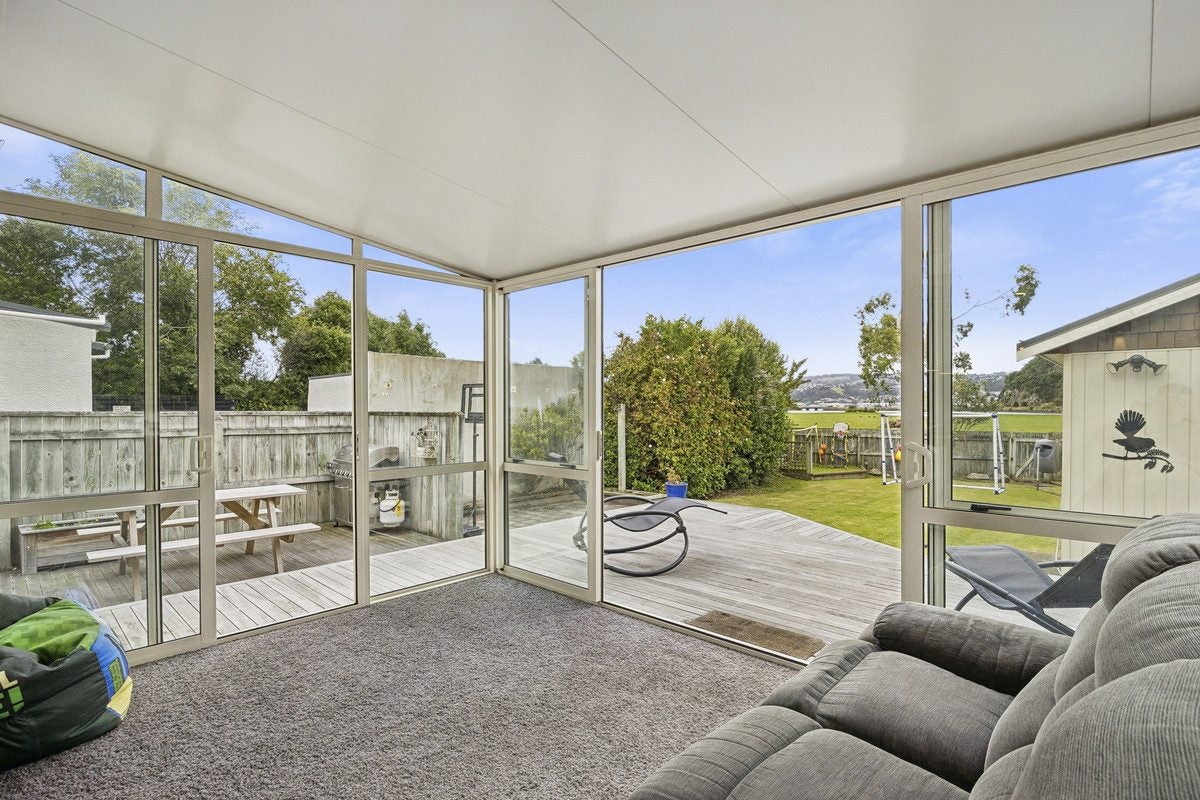 23 Somerville Street, Andersons Bay, Dunedin - Carousel 1