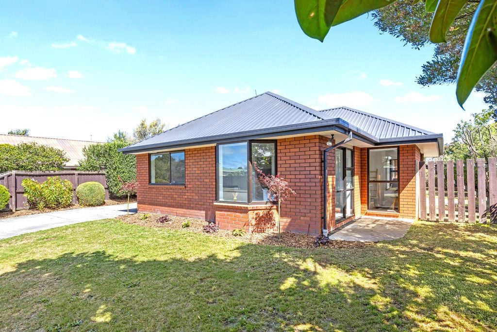 33 Royal Park Drive, Parklands, Christchurch - Carousel 12