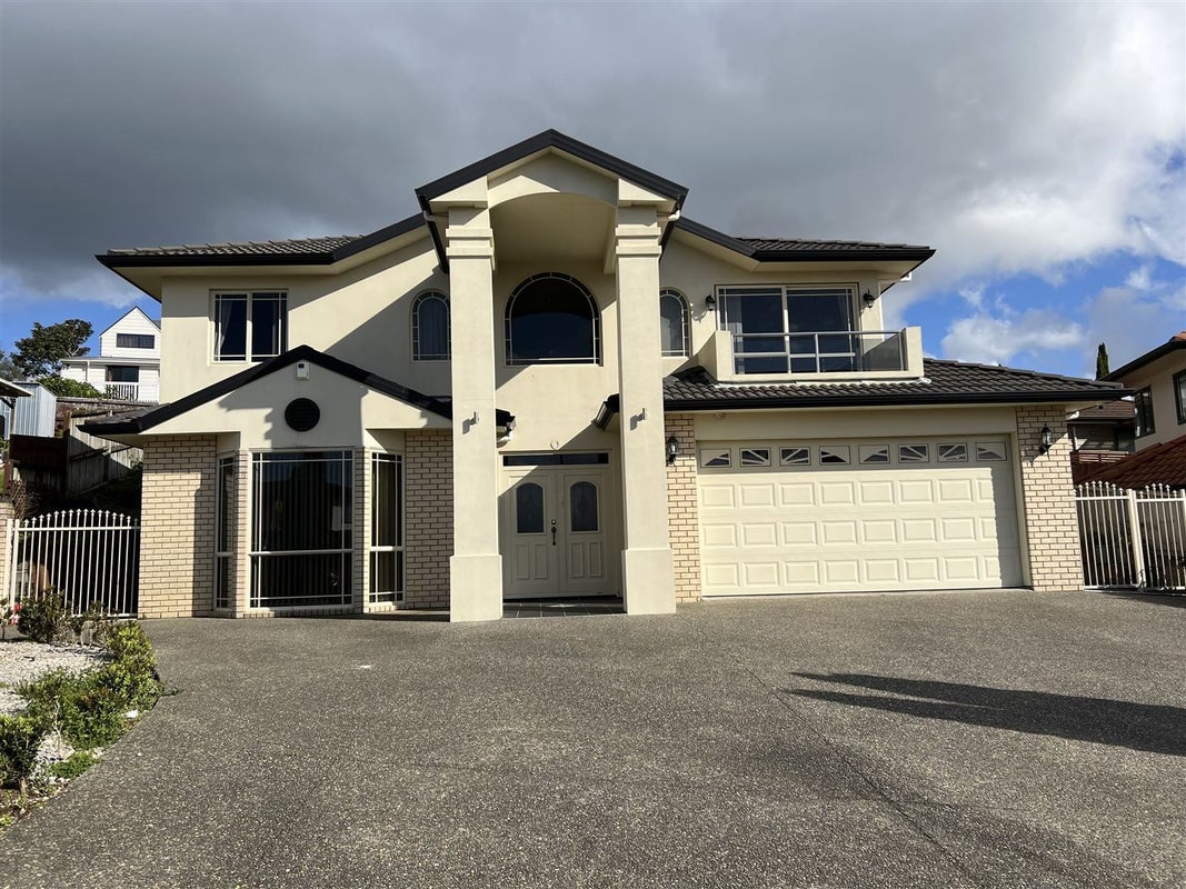 10 The Enclave, Totara Heights, Auckland - Carousel 1