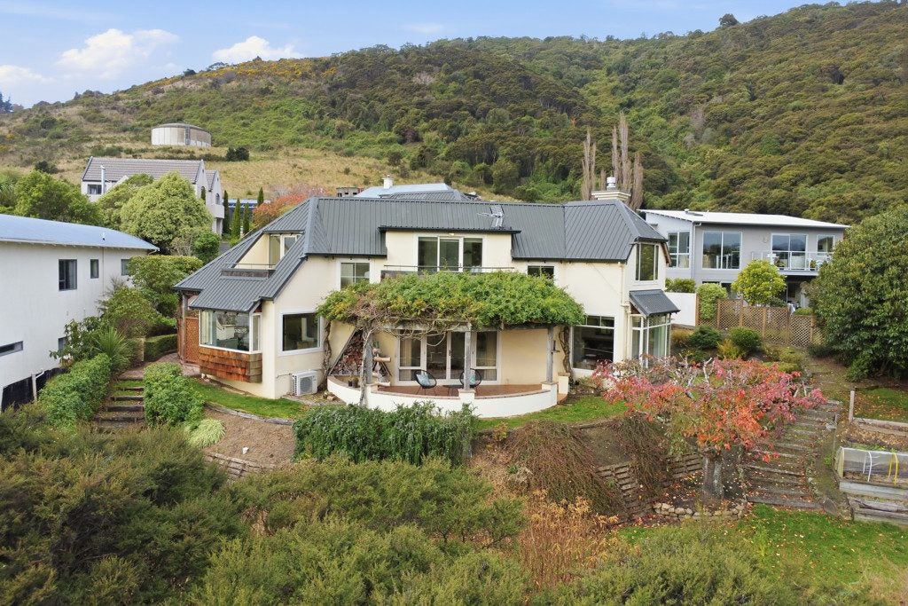 8 Ribbonwood Close, Normanby, Dunedin - Carousel 2