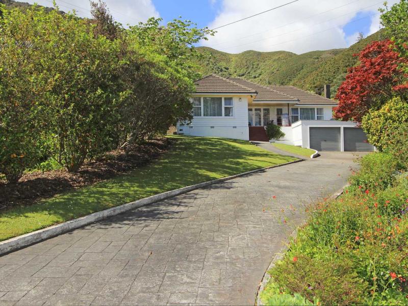90 Norton Park Grove, Waterloo, Lower Hutt - Carousel 2