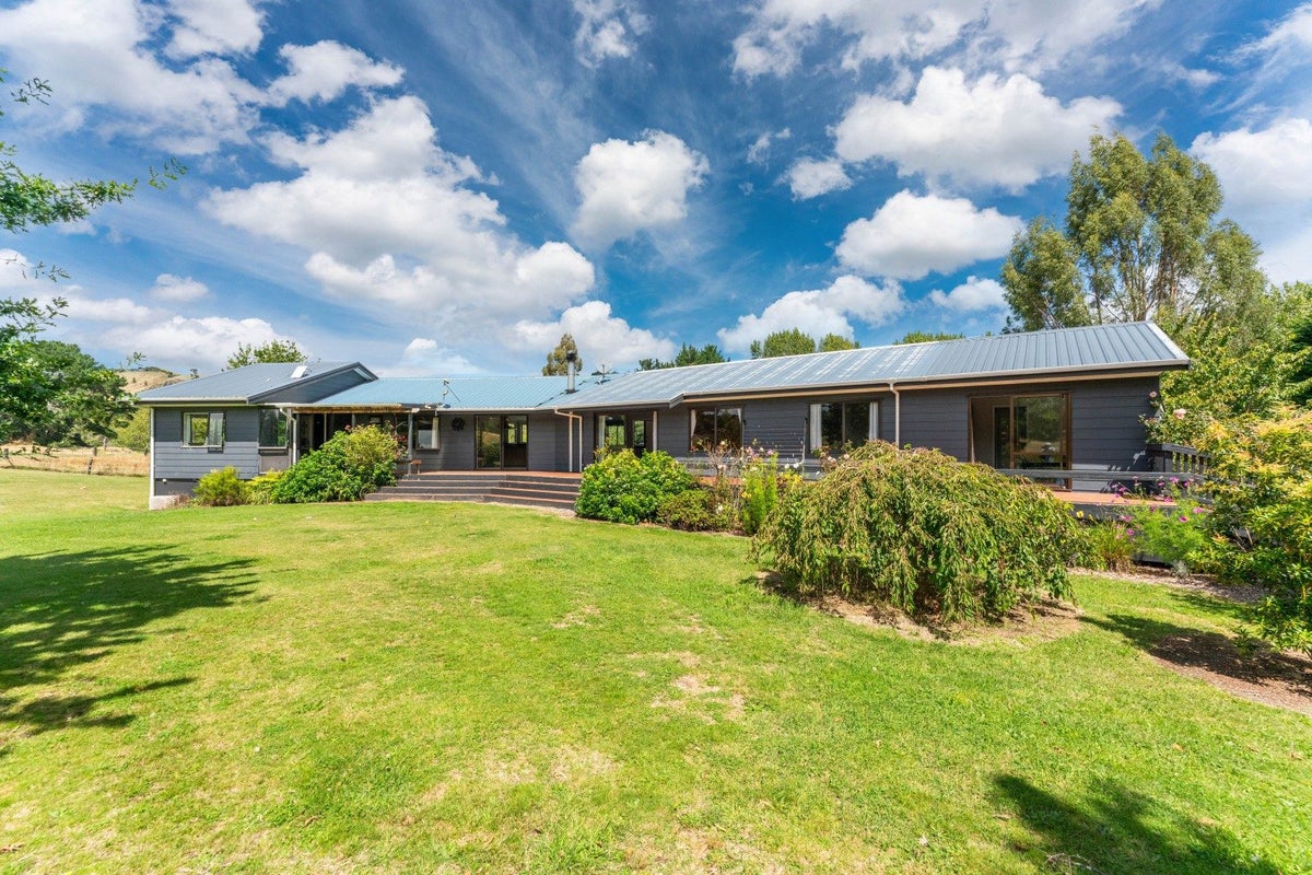 4/504 Mapara Road, Acacia Bay, Taupo - Carousel 1