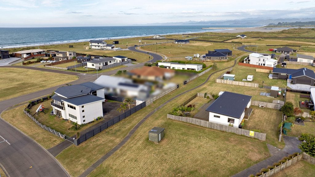 4A Kukumoa Key, Waiotahe, Opotiki - Carousel 45