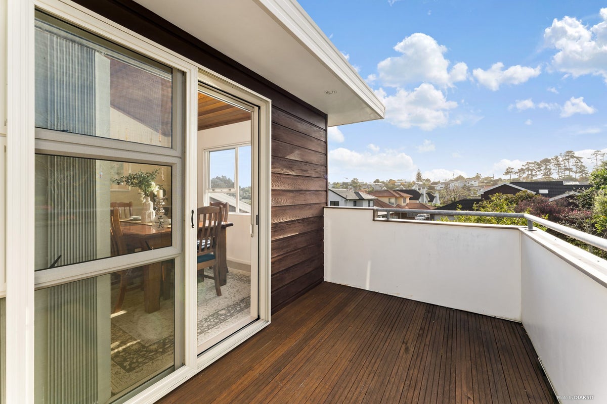 1/7 Delamare Court, Sunnynook, Auckland - Carousel 15