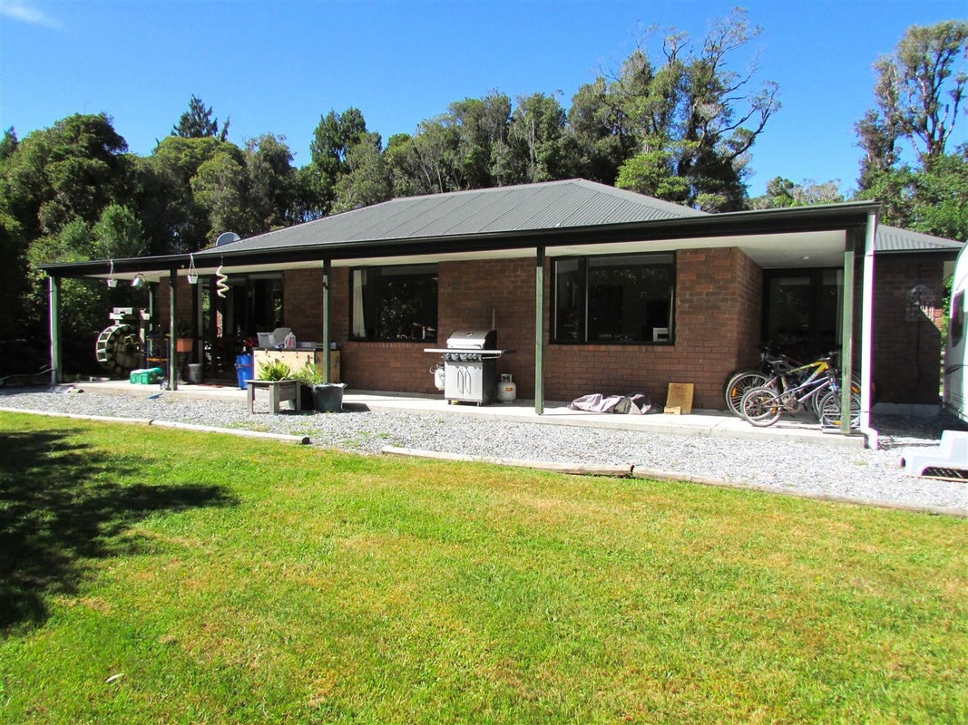543 Rutherglen Road, Marsden, Greymouth - Carousel 1