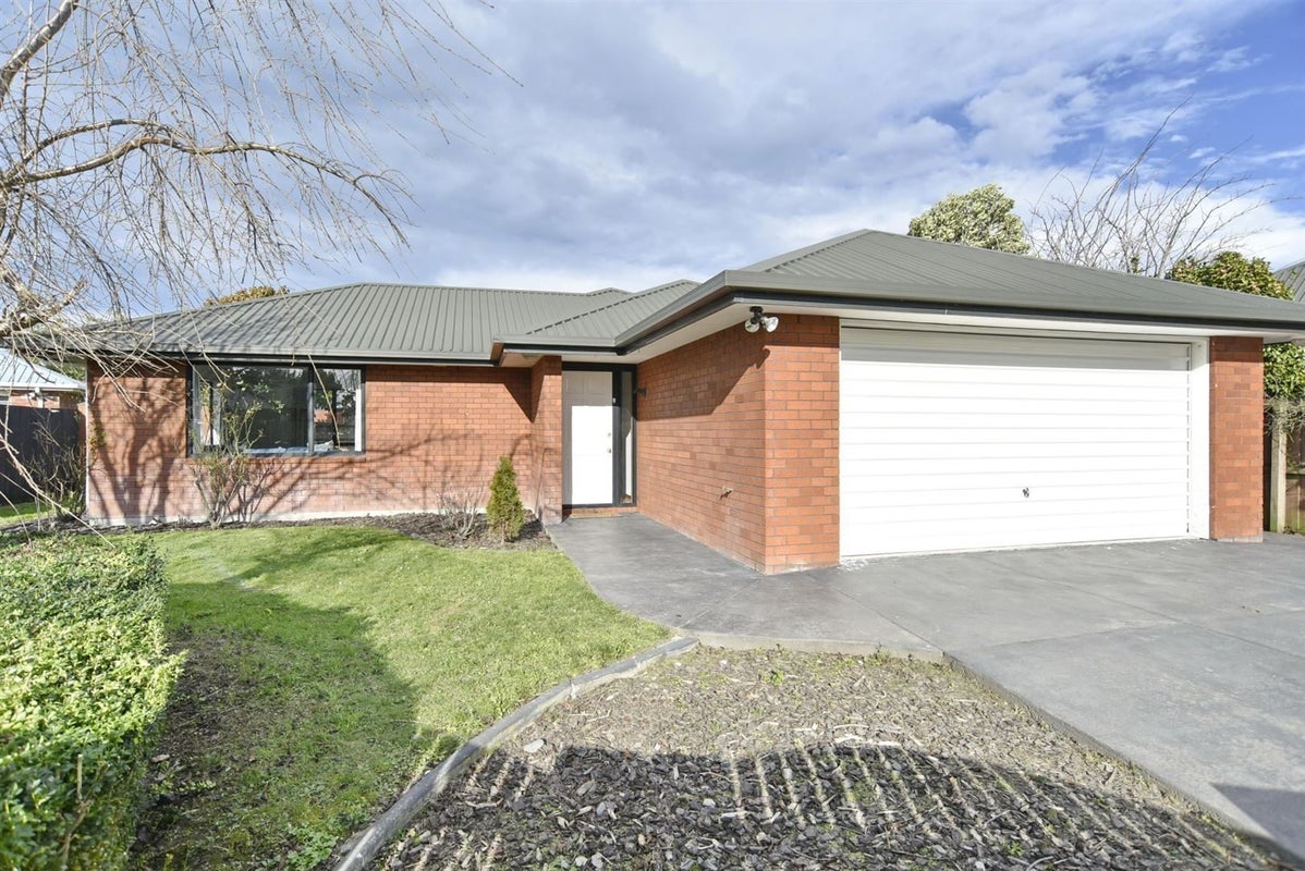 11 Wendon Mews, Belfast, Christchurch - Carousel 1