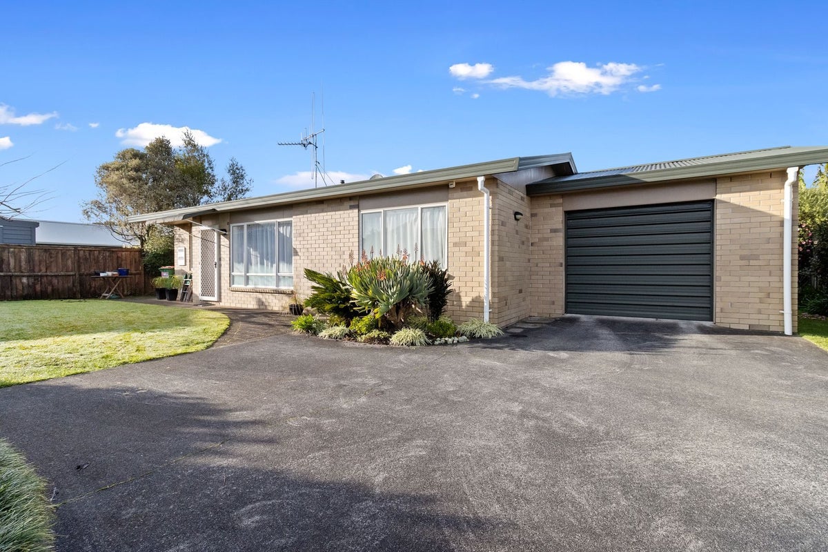 9A Winter Street, Fairfield, Hamilton - Carousel 9
