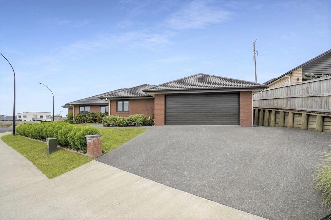 117 Te Manatu Drive, Huntington, Hamilton - Carousel 1