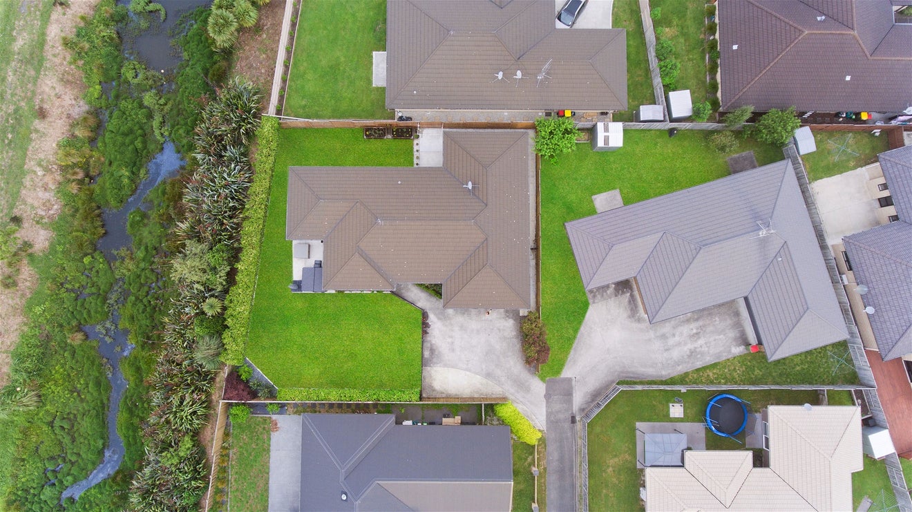 8 Allgood Place, Rototuna North, Hamilton - Carousel 2