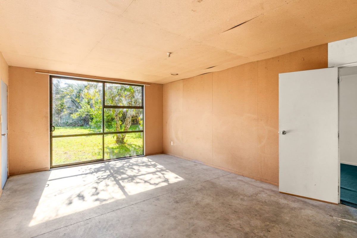 142 Main Road, Makaraka, Gisborne - Carousel 2